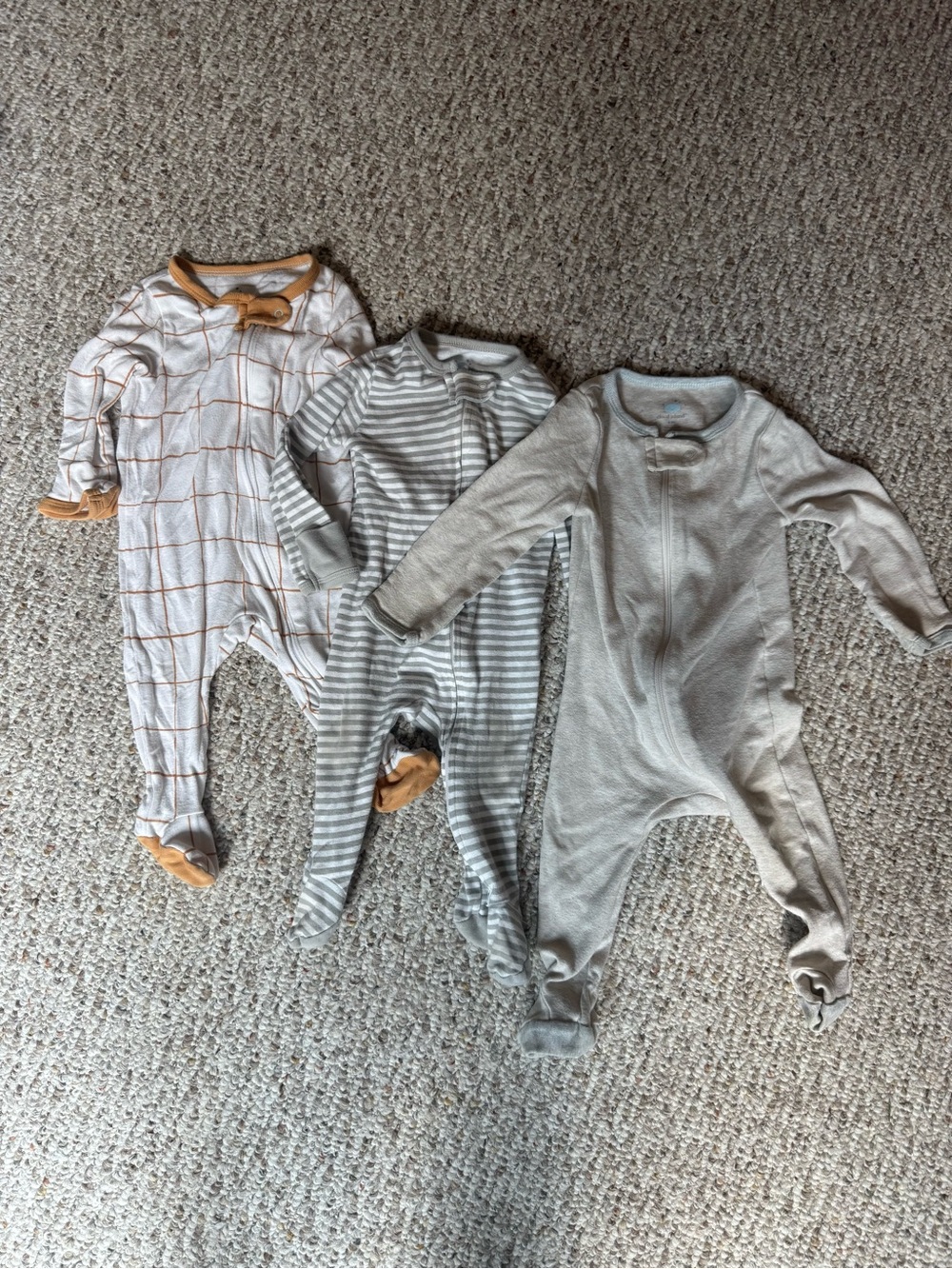 cloud island bundle Neutral Cream, Gray and Tan Footed Pajama Set- fit like 6-9